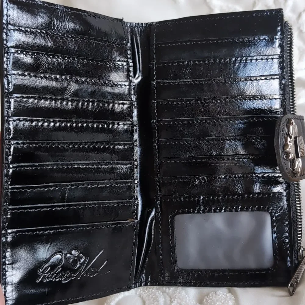 Patricia Nash 🖤 Black Patent Leather- Marene Twist Lock Wallet NWT